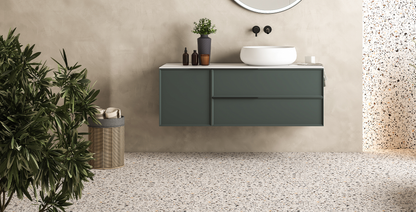 MONOLITH - NEUTRO GRANA MEDIA NEW 20kg on a stylish bathroom wall with modern sink and greenery.